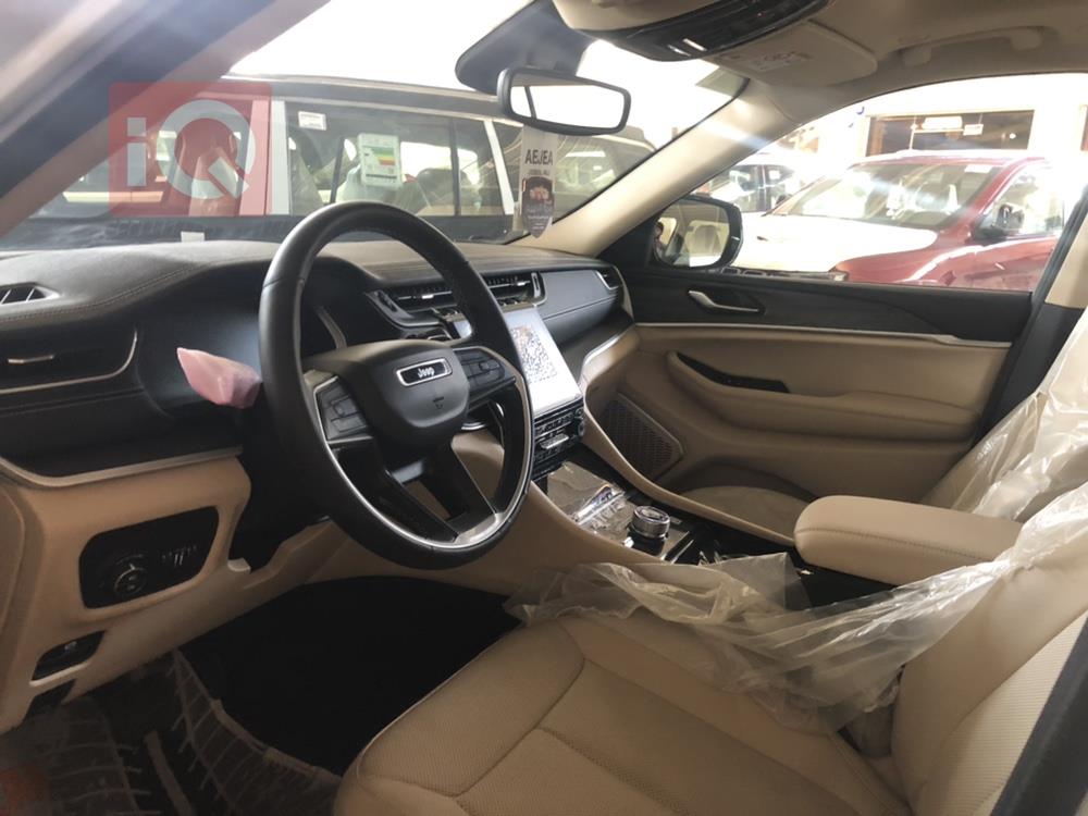 Jeep Grand Cherokee L